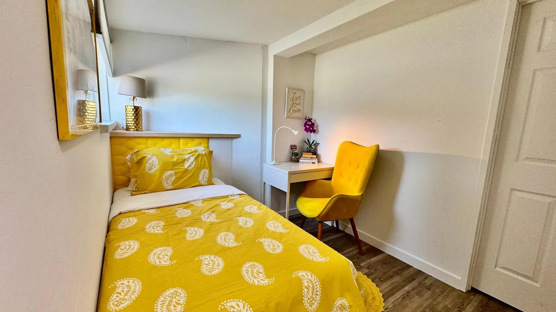 Apartment Private Room On The 1St Floor With A Shared Bathroom 10 Minutes From Seatac Airport Seattle