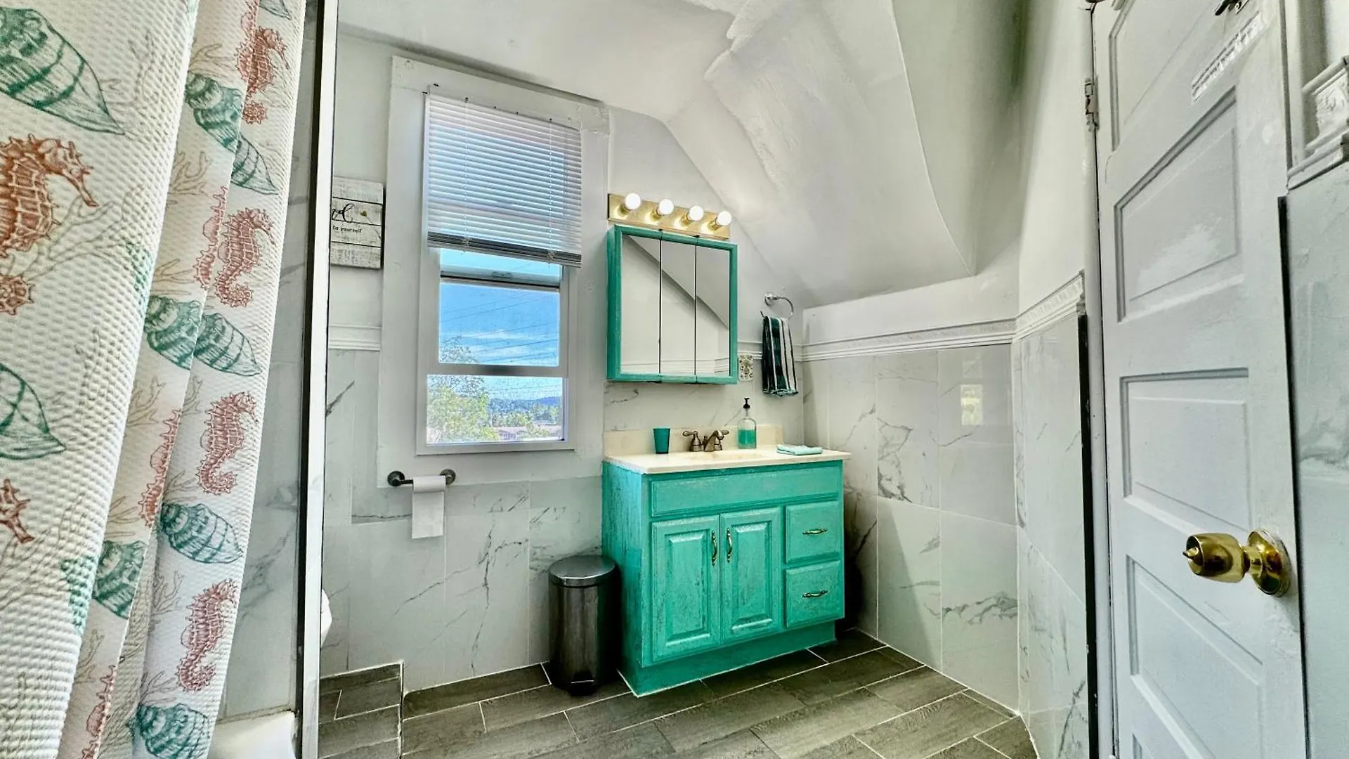 Apartment Private Room On The 1St Floor With A Shared Bathroom 10 Minutes From Seatac Airport Seattle